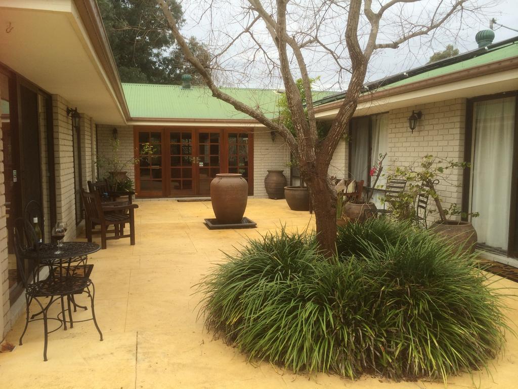 Nivalis Bed And Breakfast Herne Hill Екстер'єр фото